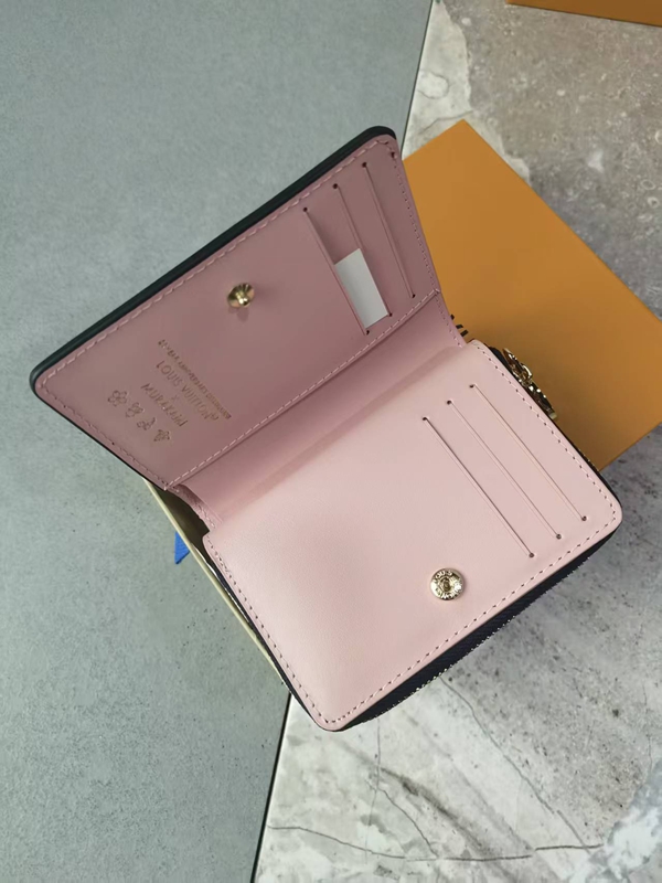 LVコピーウォレット内部構造